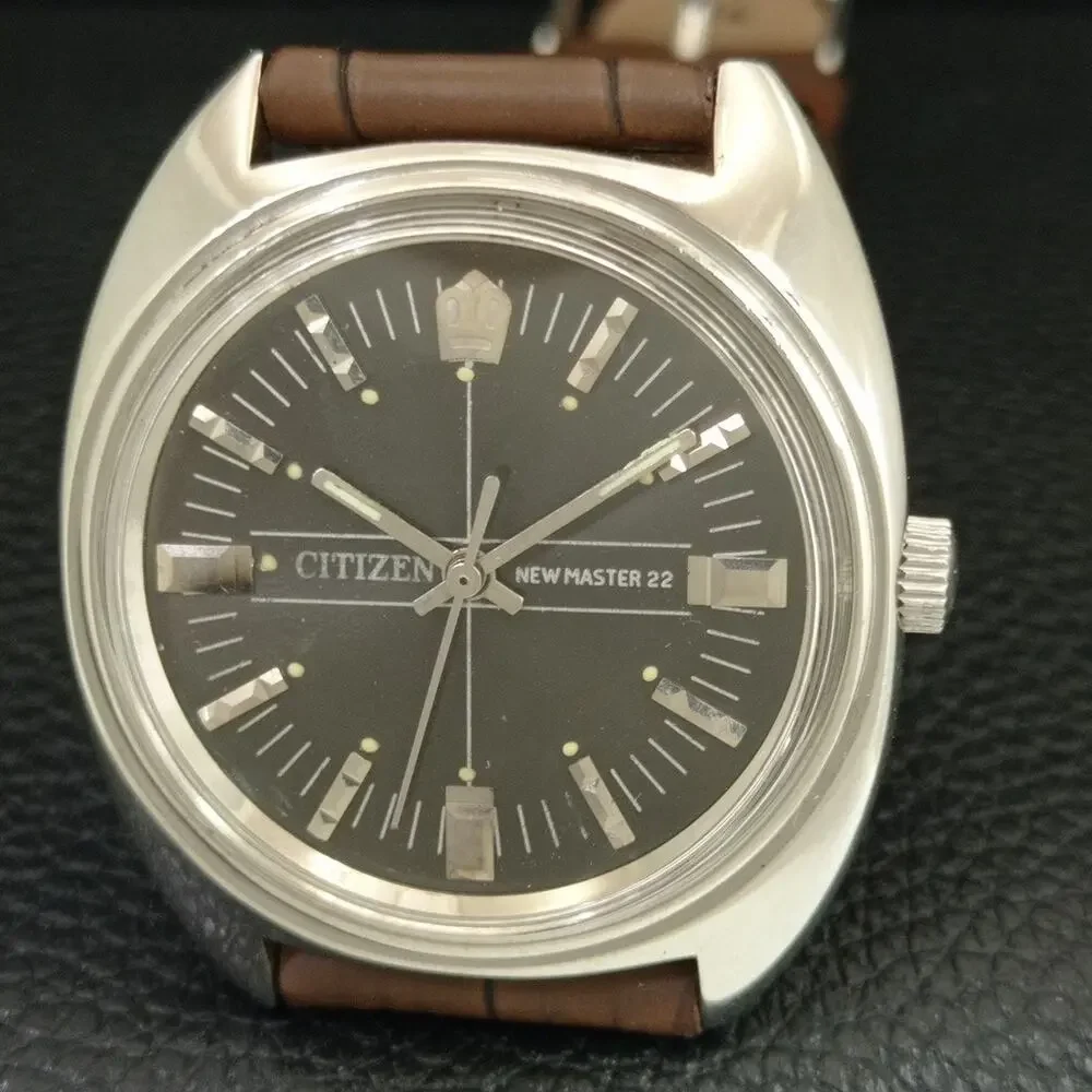 Vintage 1975 Citizen Manual Wound Mens Silver Watch & Silver accents